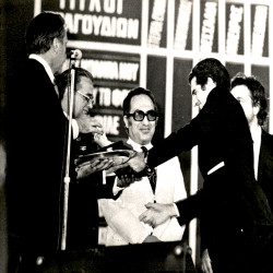 15ο Φεστιβάλ Ελληνικου Τραγουδιού 1976 Παλαί Ντε Σπορ