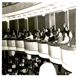 16ο ΦΕΣΤΙΒΑΛ ΕΛΛ.ΚΙΝΗΜΑΤΟΓΡΑΦΟΥ 1975:Φωτογραφία 6